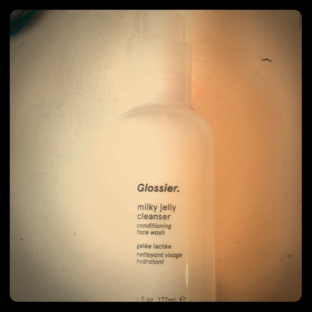 GLOSSIER milky jelly cleanser!!